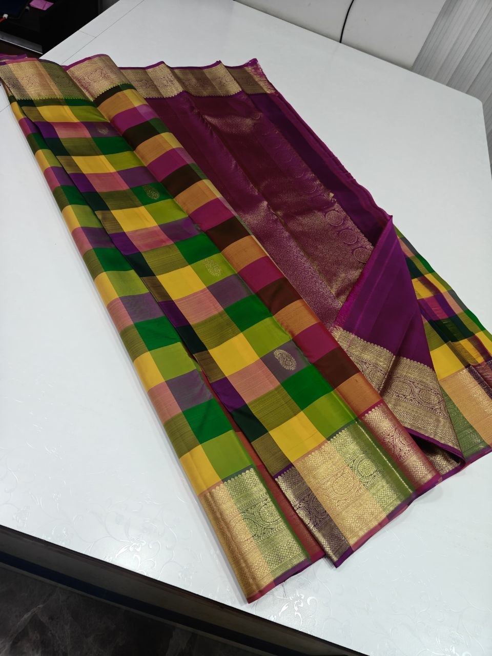 Handwoven Pure Kanchipuram Silk Saree - Multicolour